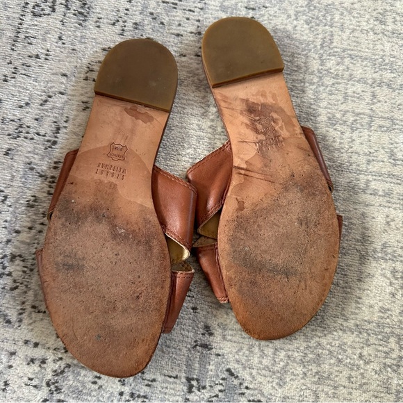 Stuart Weitzman Slides - Picture 6 of 6